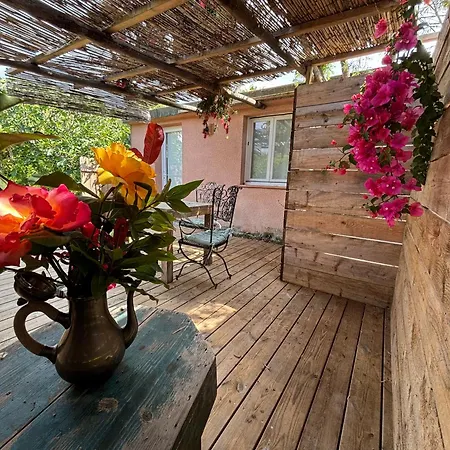 La Vie En Rose * Coti-Chiavari (Corsica)